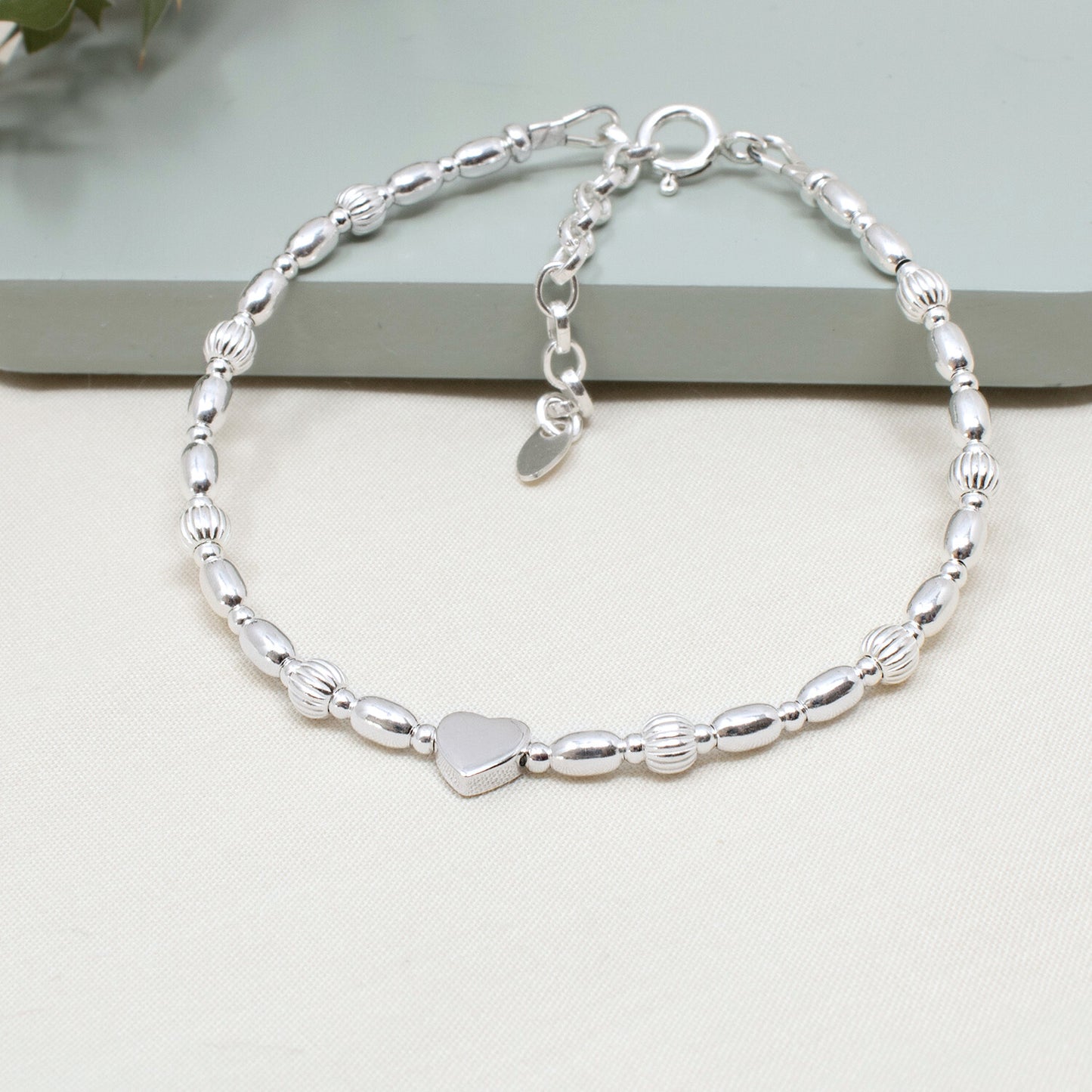 MIMI SILVER HEART BRACELET